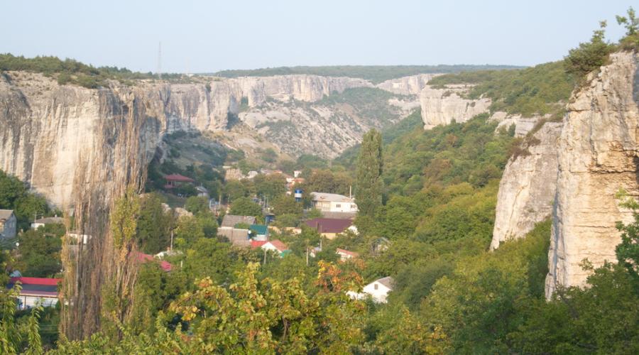 Вид с вершины скалы 